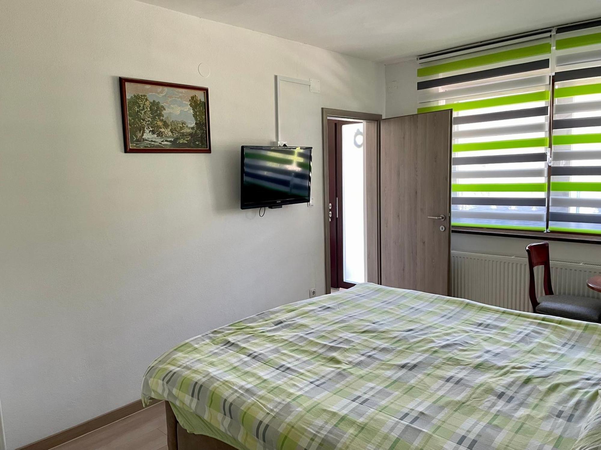 Homestay Ana *